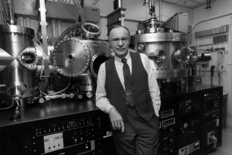 Arno Allan Penzias (1933-2024) American Physicist