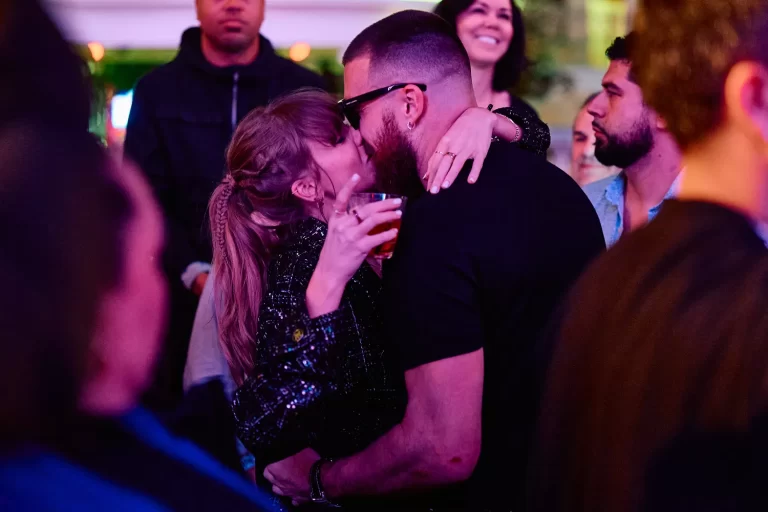 Taylor Swift and Travis Kelce Kiss Pics and Videos
