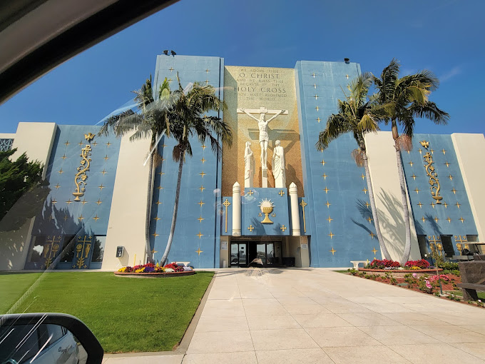 Holy Cross Mortuary: A Peaceful Final Resting Place in California