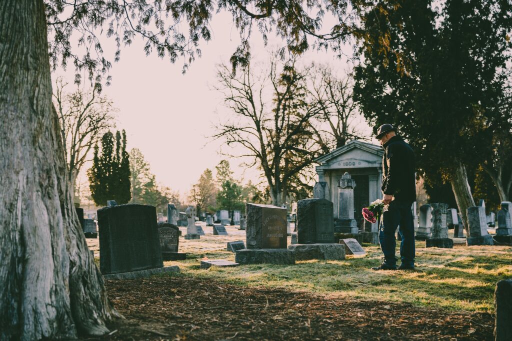 How to Plan a Funeral Step by Step