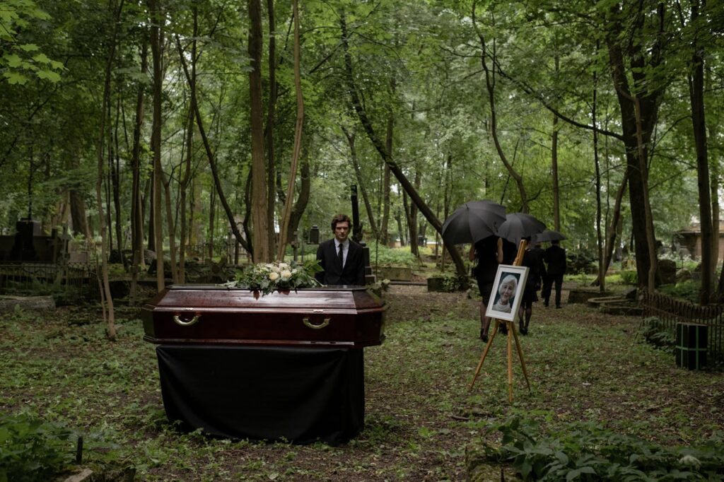 How to Plan a Funeral for a Parent